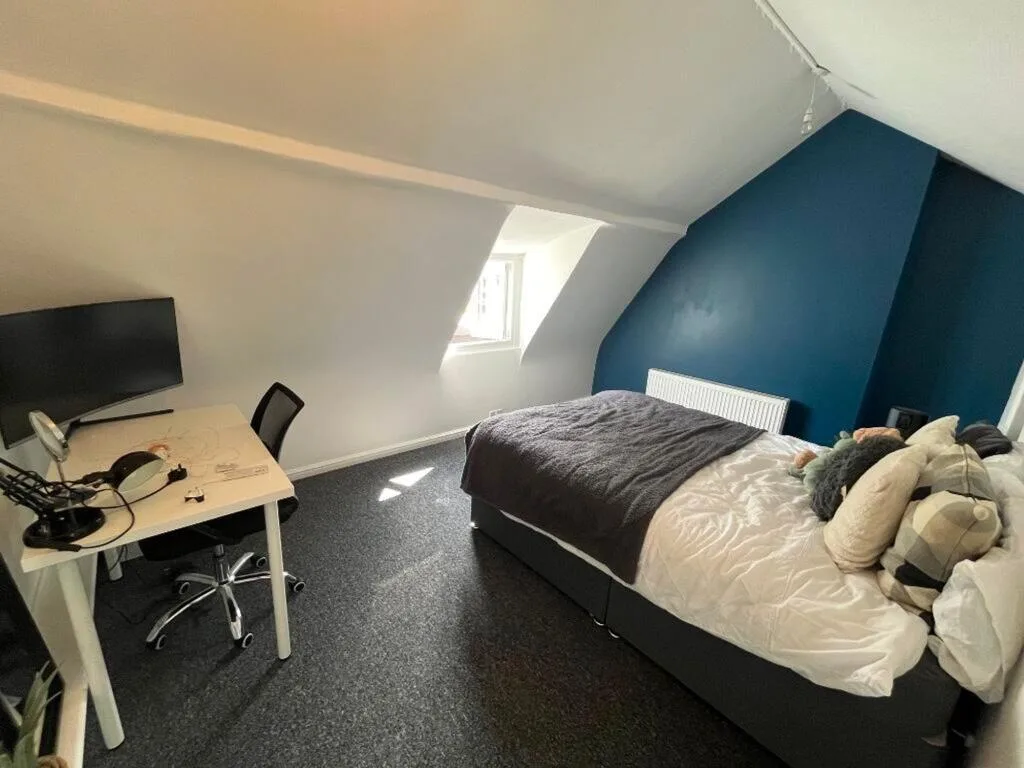 4 bedroom flat for rent