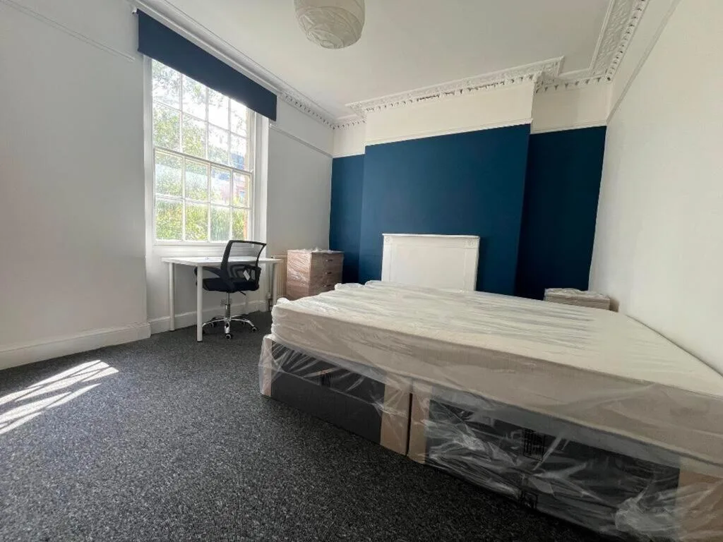 4 bedroom flat for rent