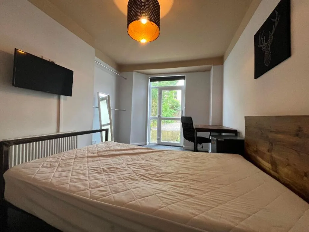 4 bedroom flat for rent