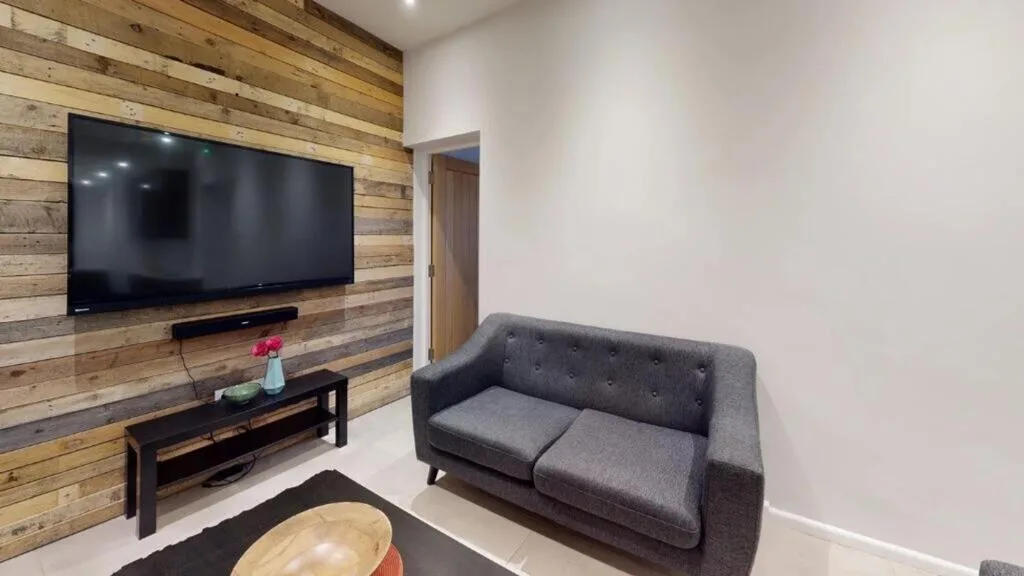 4 bedroom flat for rent