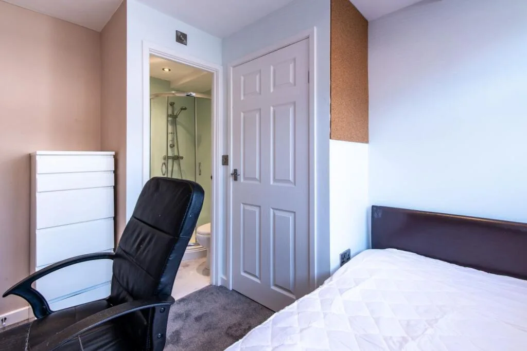 7 bedroom house for rent