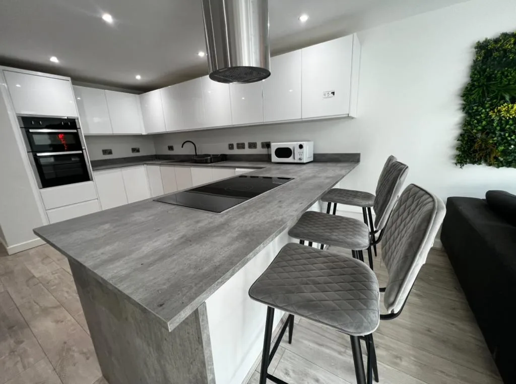 7 bedroom house for rent