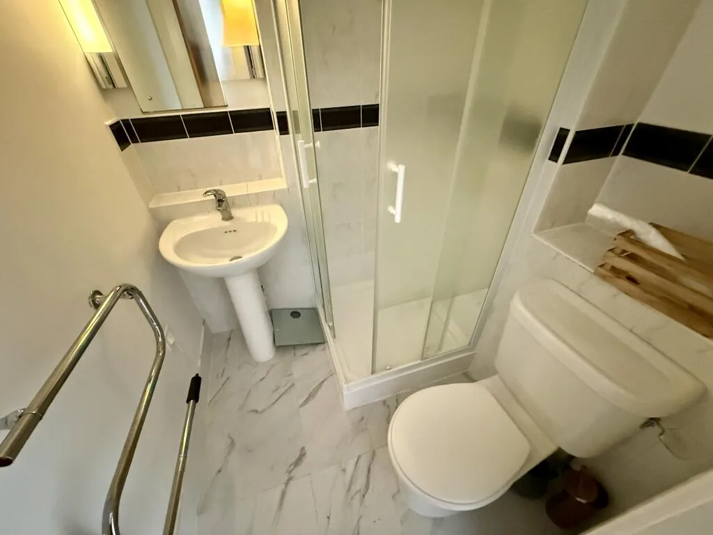 3 bedroom maisonette for rent