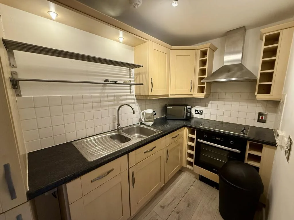 3 bedroom maisonette for rent