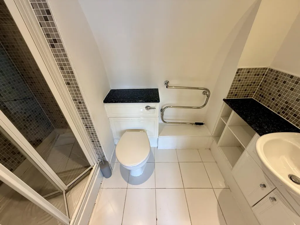 3 bedroom maisonette for rent