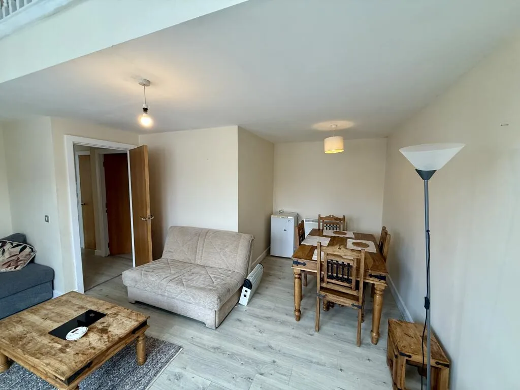 3 bedroom maisonette for rent