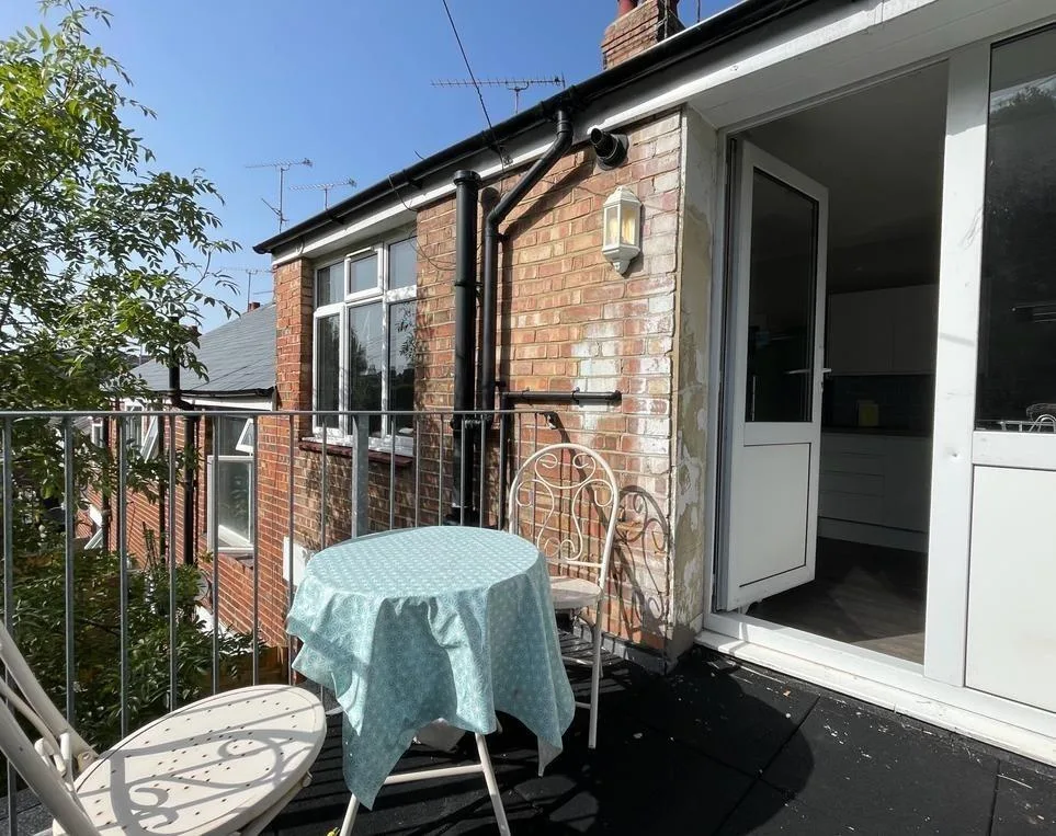 2 bedroom apartment for rent