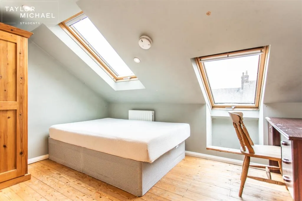 6 bedroom terraced house for rent