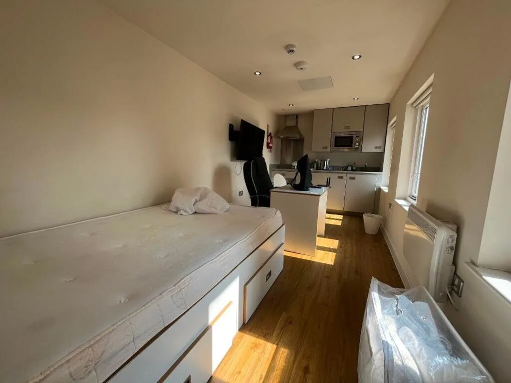 Studio flat for rent