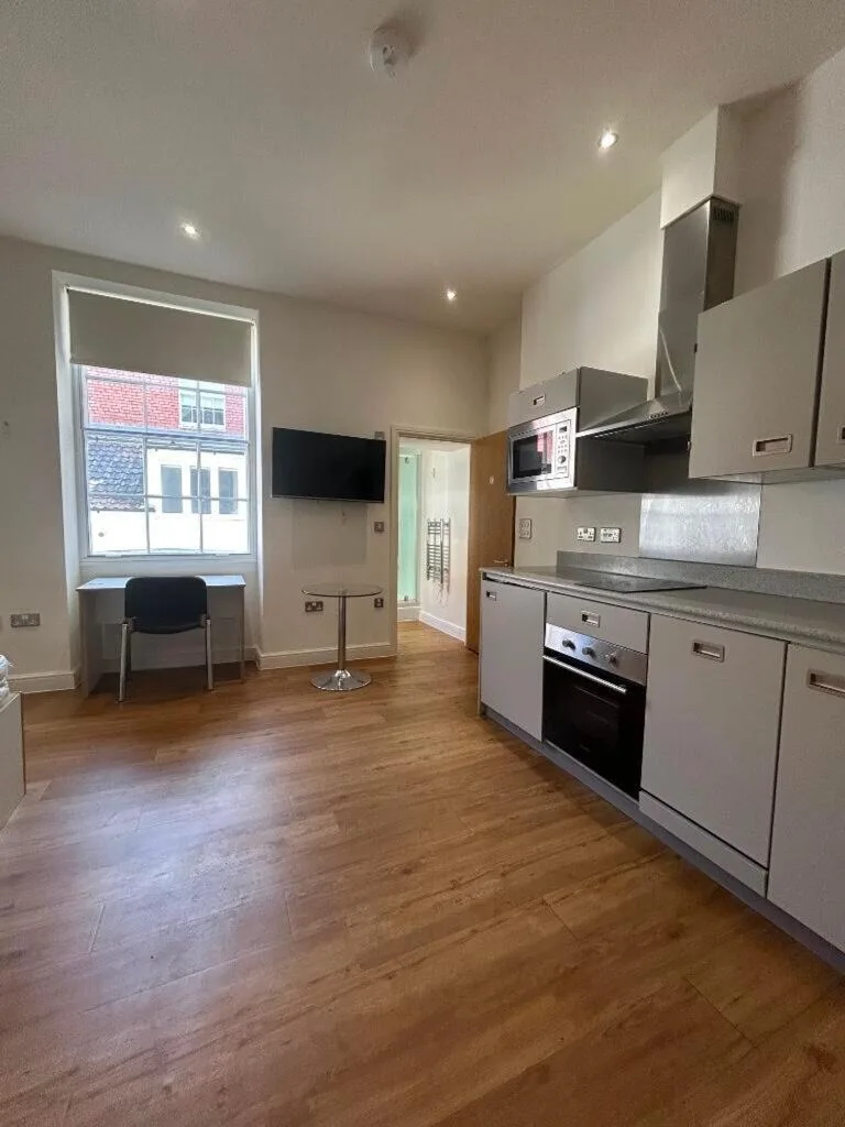Studio flat for rent