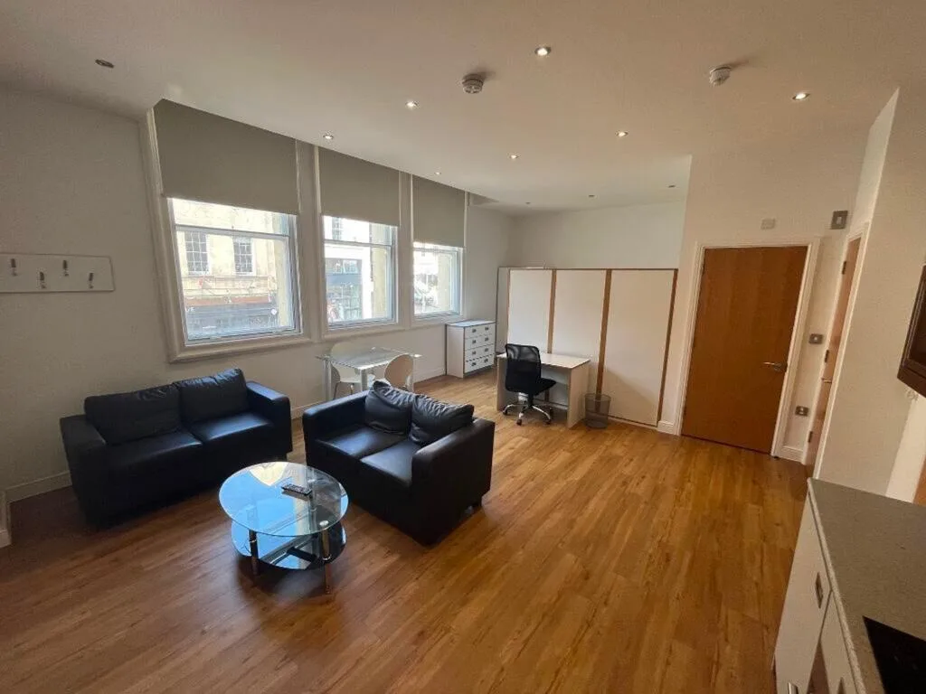 Studio flat for rent