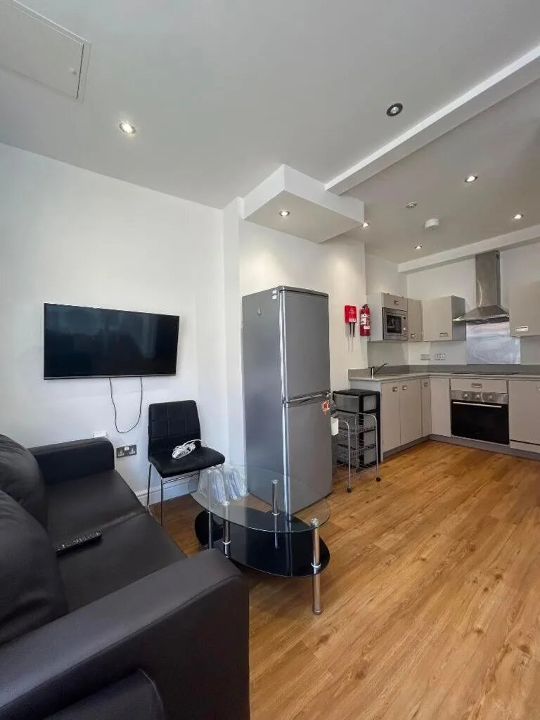 4 bedroom maisonette for rent