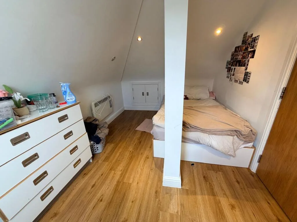 4 bedroom maisonette for rent