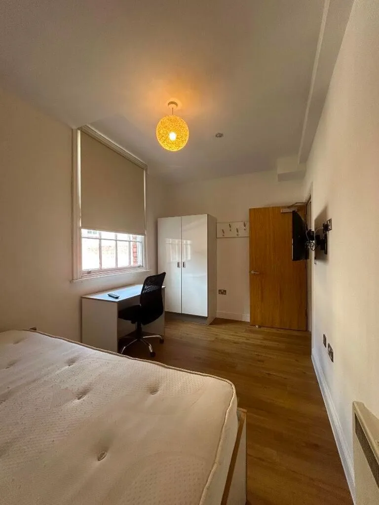 4 bedroom maisonette for rent
