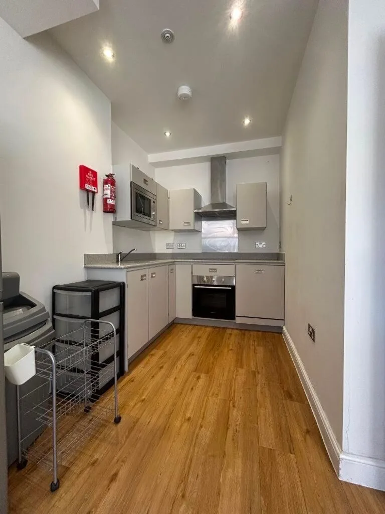 4 bedroom maisonette for rent