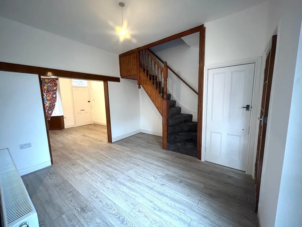 2 bedroom house for rent