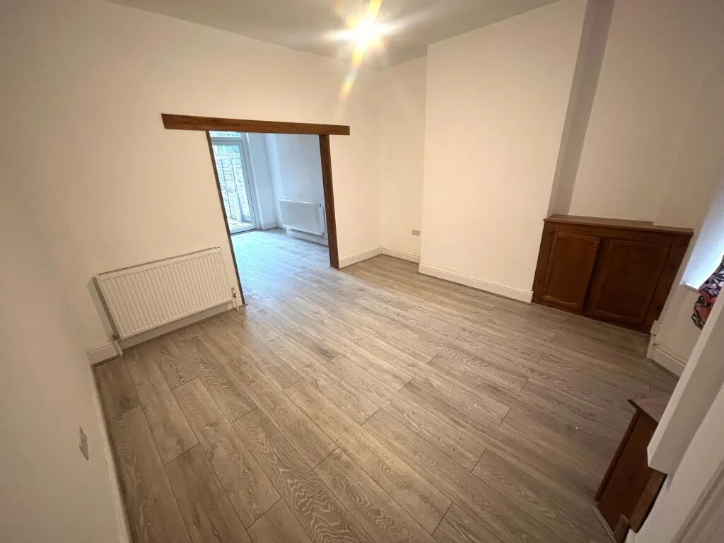 2 bedroom house for rent
