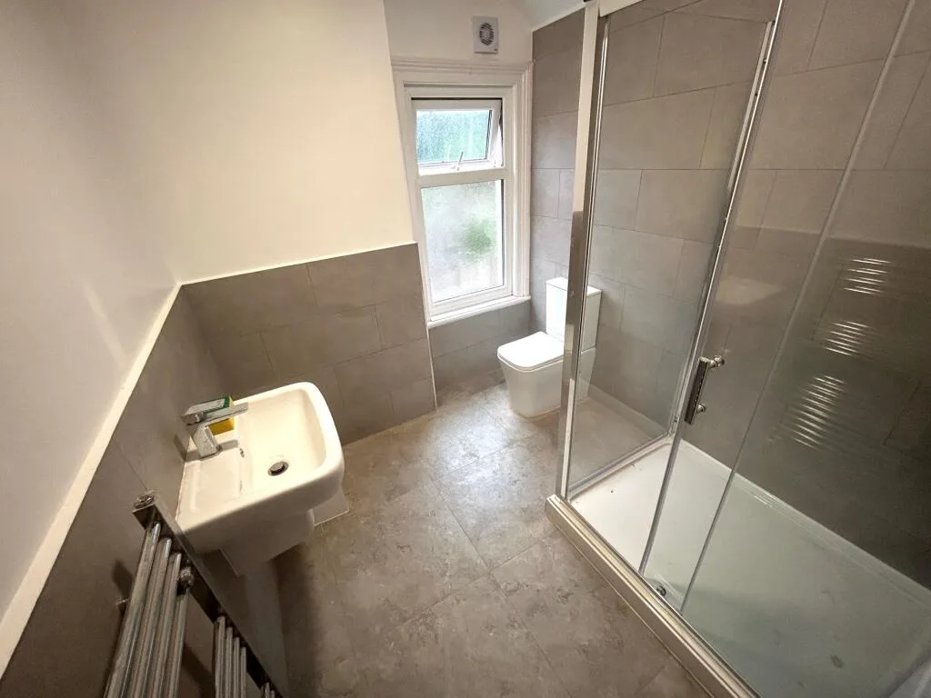 2 bedroom house for rent