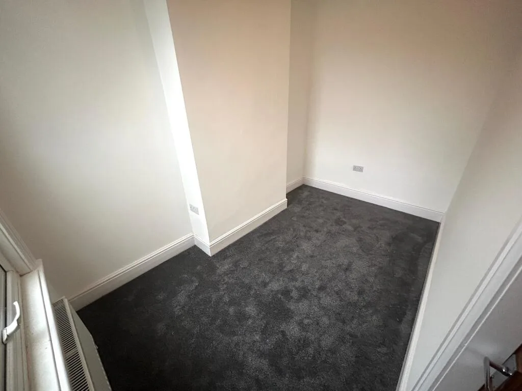 2 bedroom house for rent