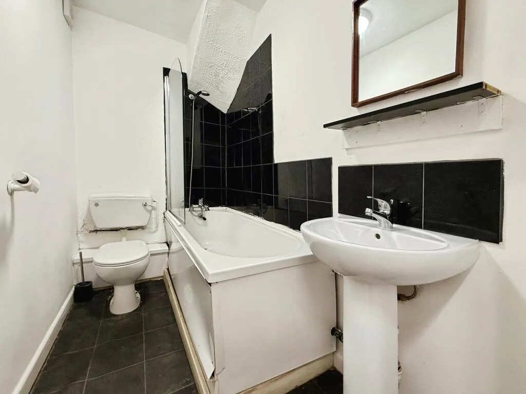 5 bedroom house for rent