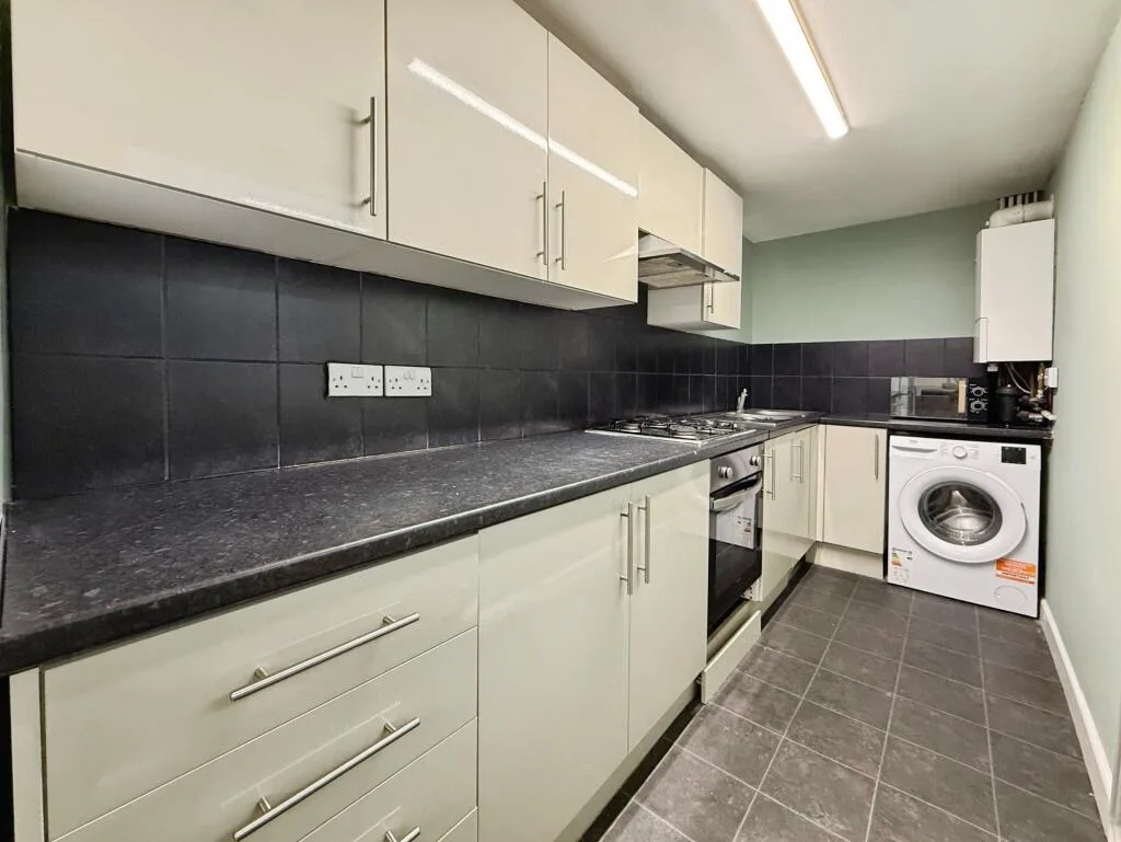 5 bedroom house for rent