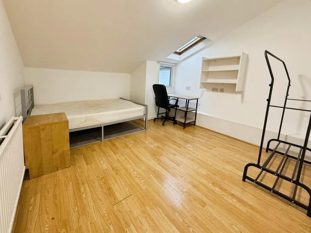 5 bedroom house for rent