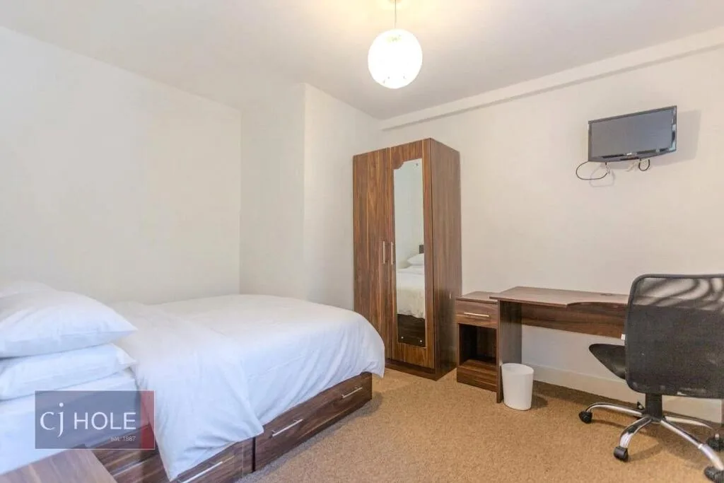 4 bedroom apartment for rent