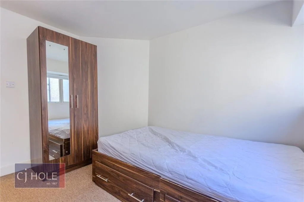 4 bedroom apartment for rent