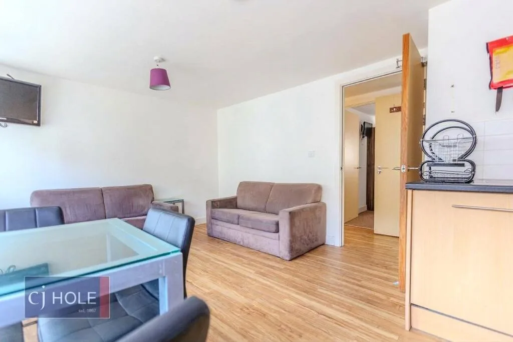 4 bedroom apartment for rent