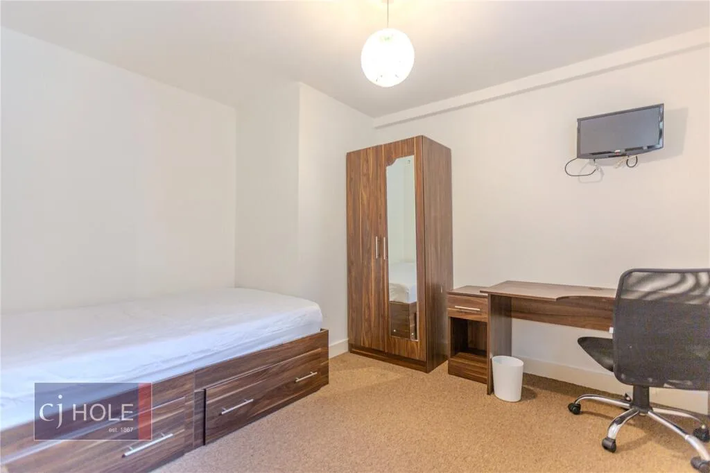 4 bedroom apartment for rent