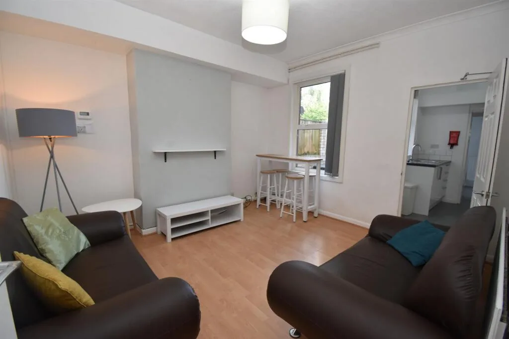 4 bedroom house for rent