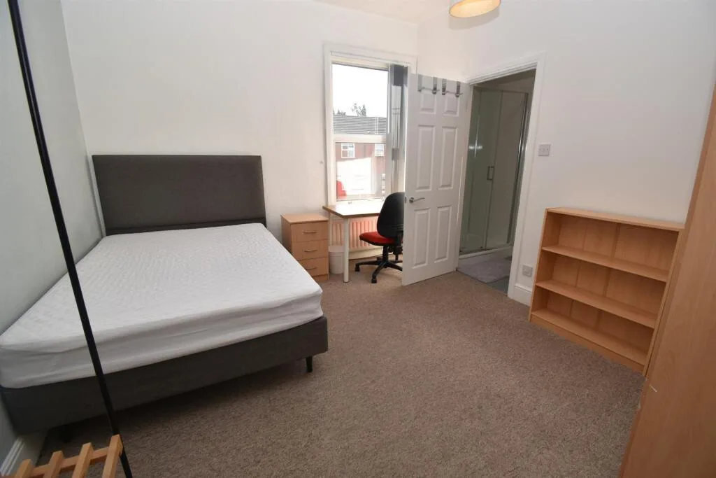 4 bedroom house for rent