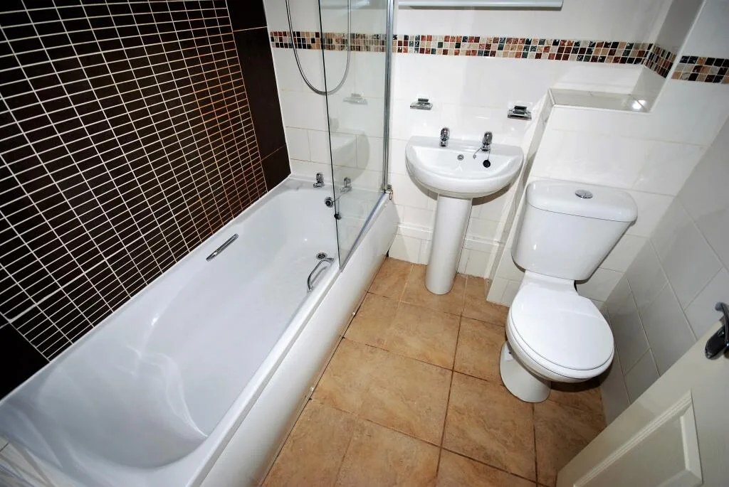 6 bedroom flat for rent