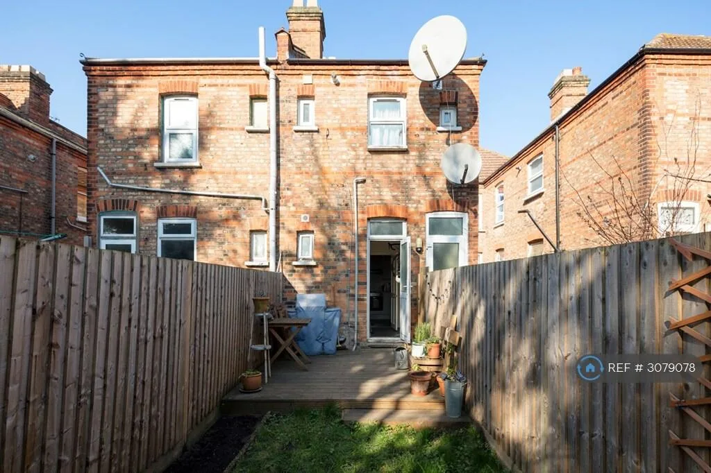 2 bedroom terraced house for rent