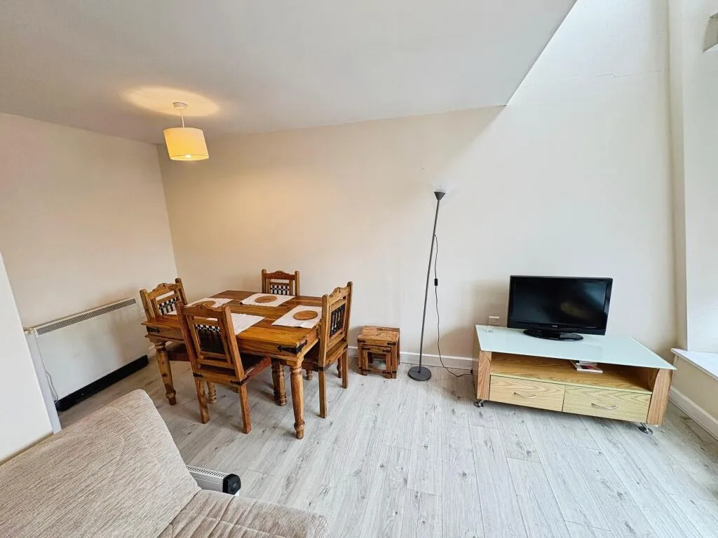 3 bedroom apartment for rent