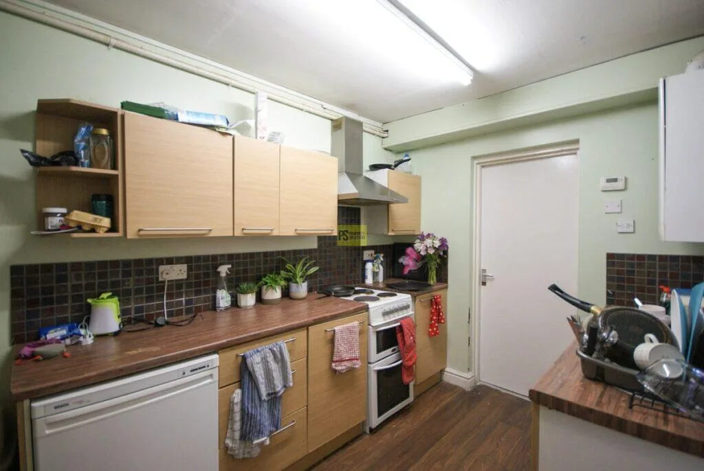4 bedroom terraced house for rent