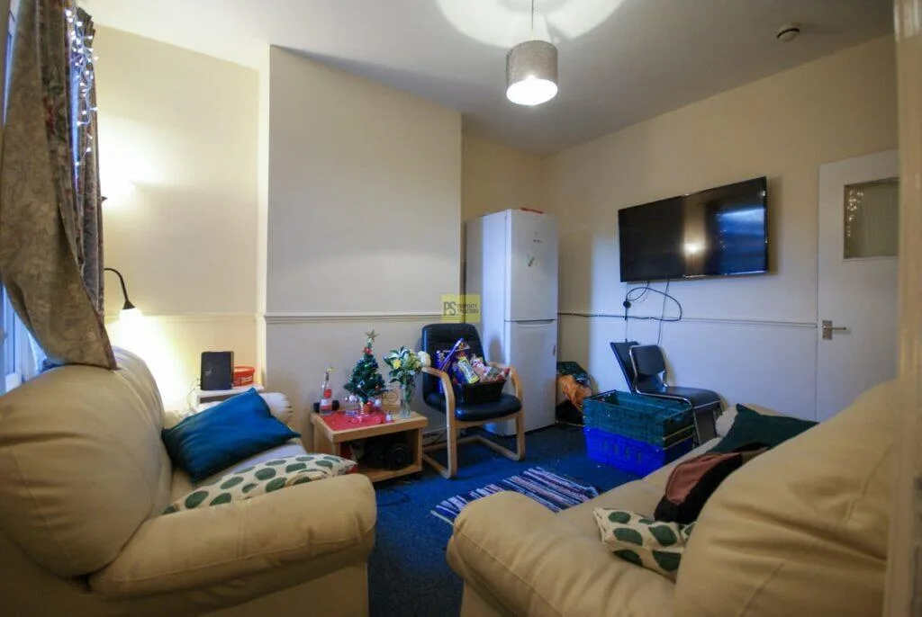 4 bedroom terraced house for rent
