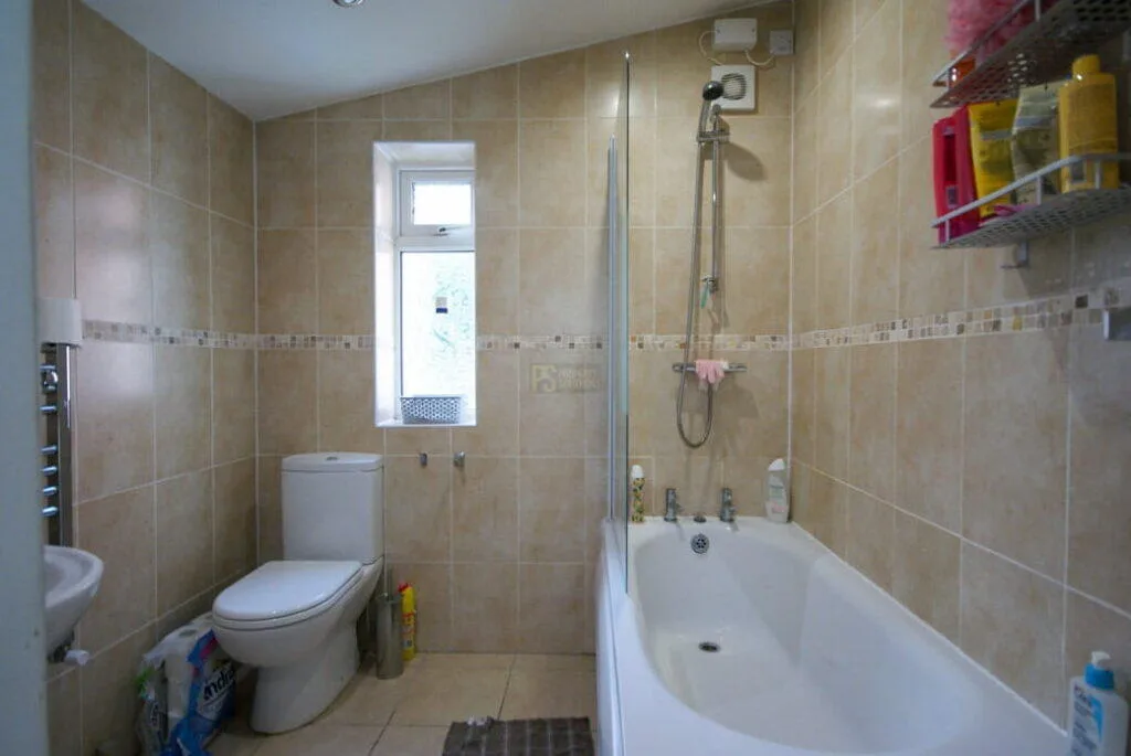 4 bedroom terraced house for rent