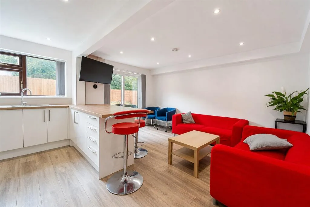 4 bedroom house for rent