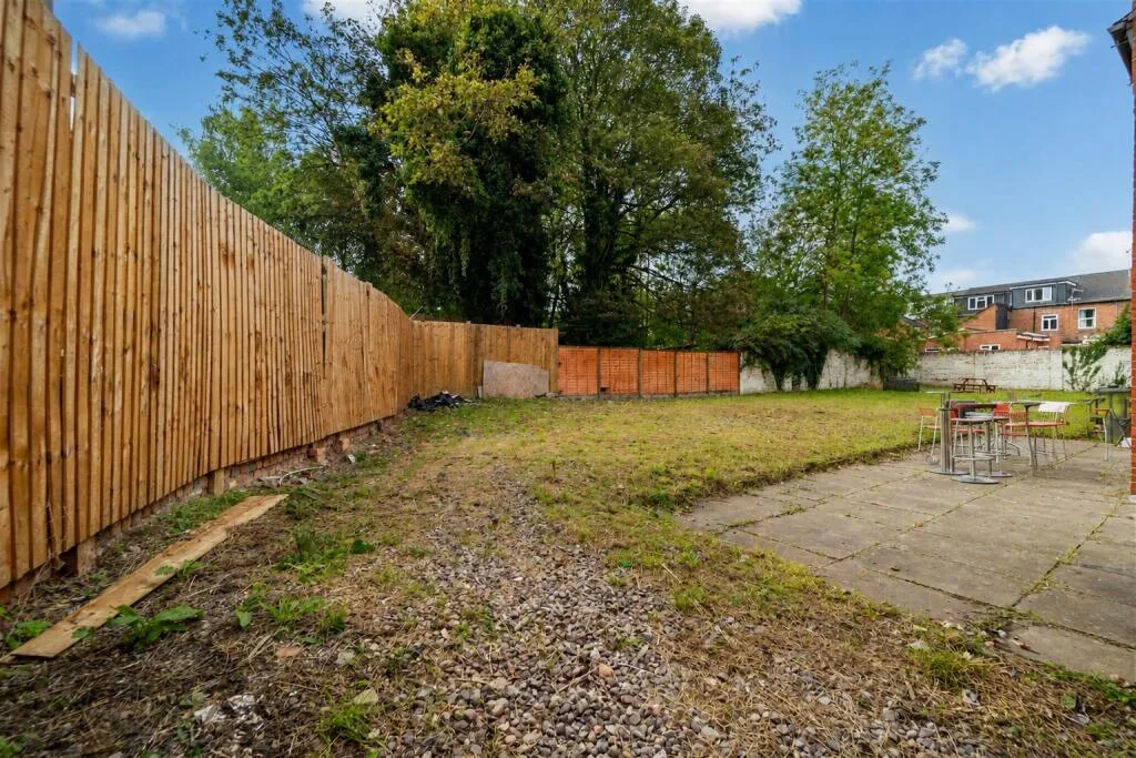 4 bedroom house for rent