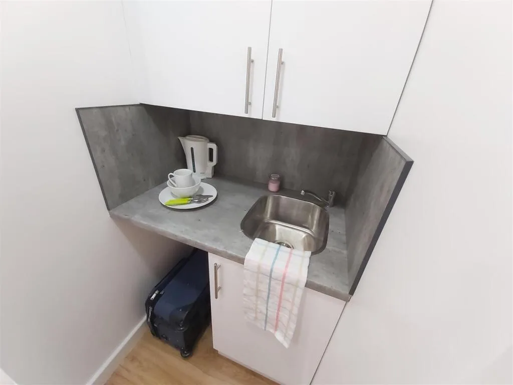 Studio flat for rent