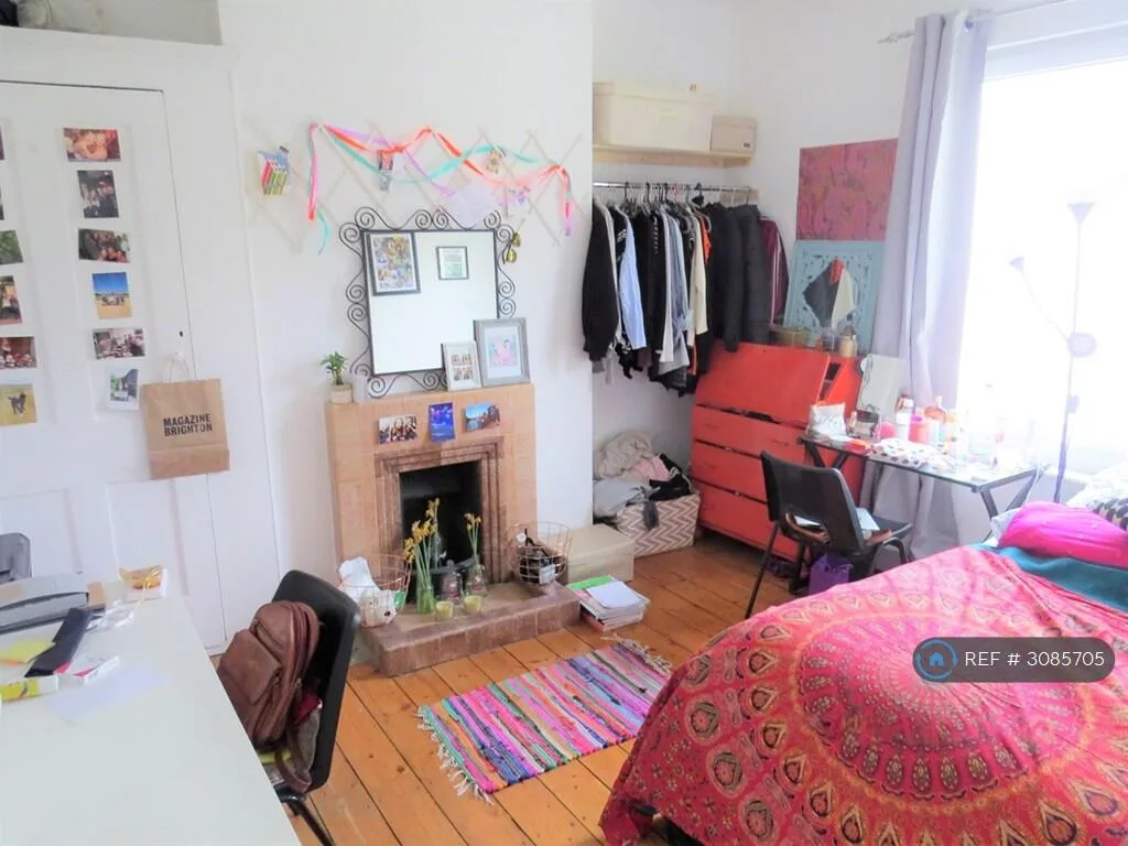 6 bedroom terraced house for rent