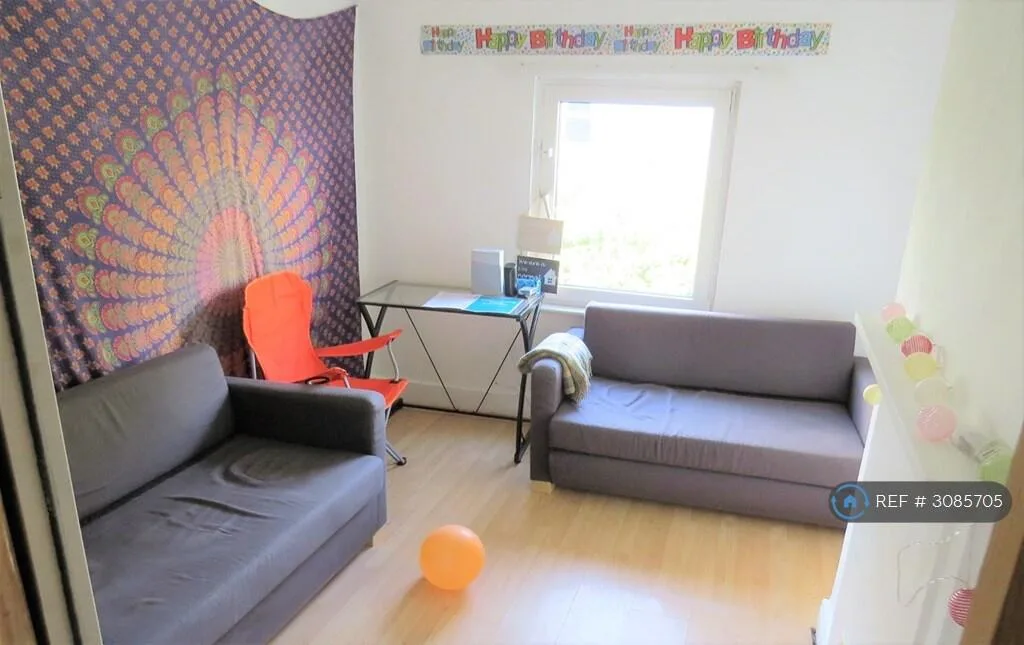 6 bedroom terraced house for rent