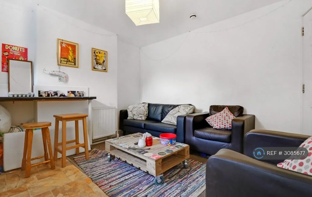 6 bedroom terraced house for rent