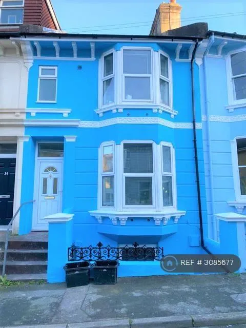6 bedroom terraced house for rent