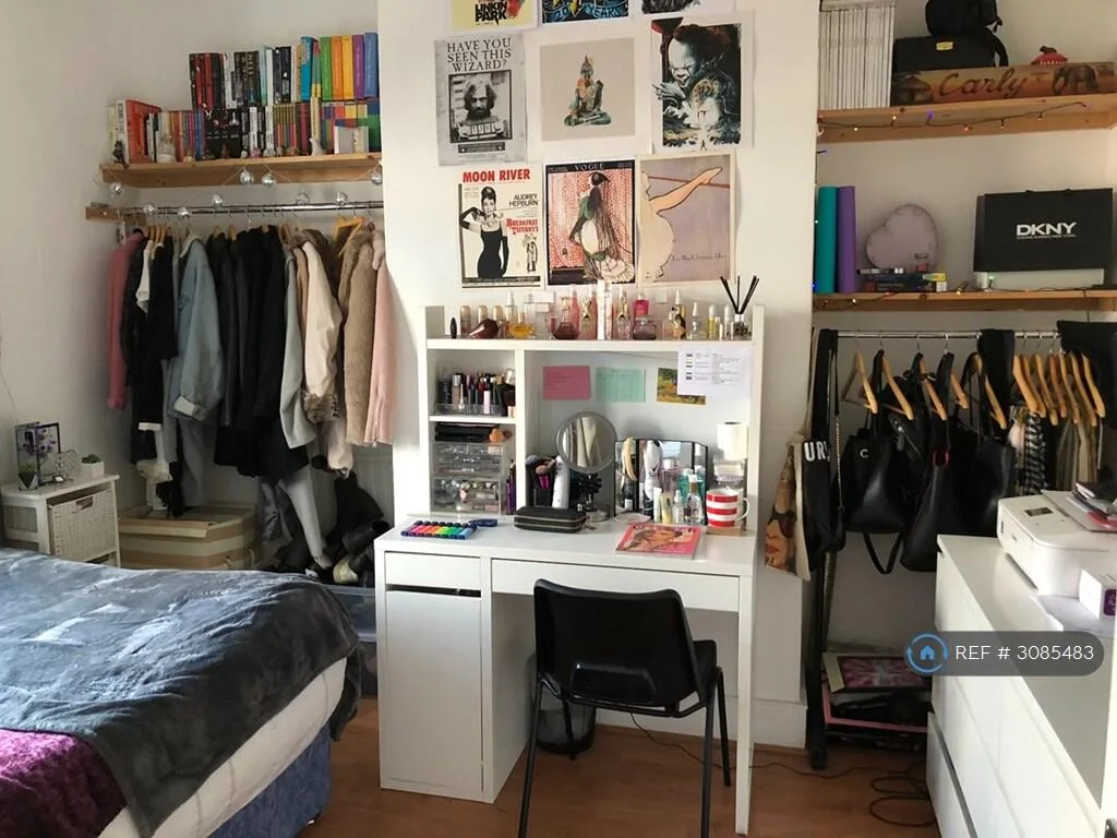 5 bedroom terraced house for rent