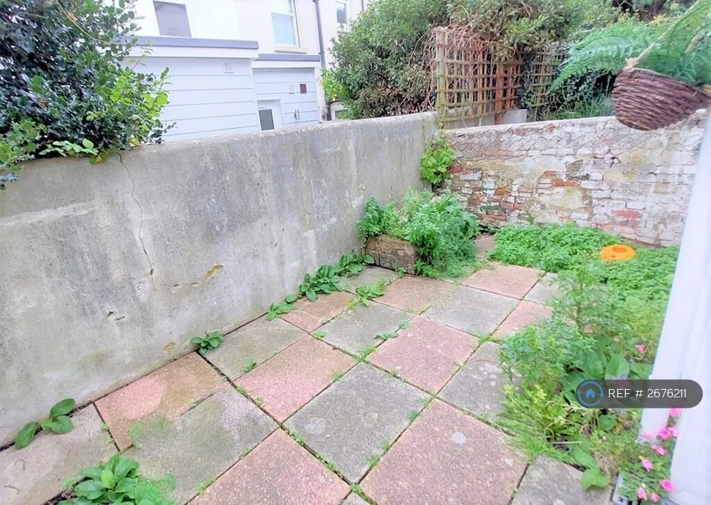 6 bedroom terraced house for rent
