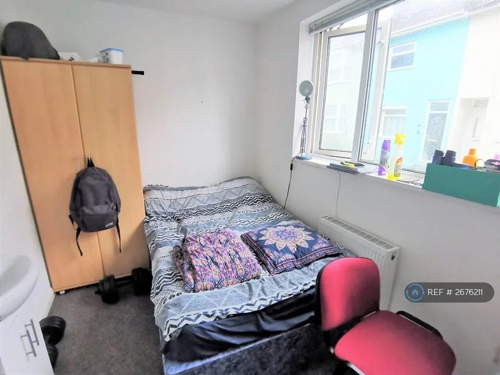 6 bedroom terraced house for rent