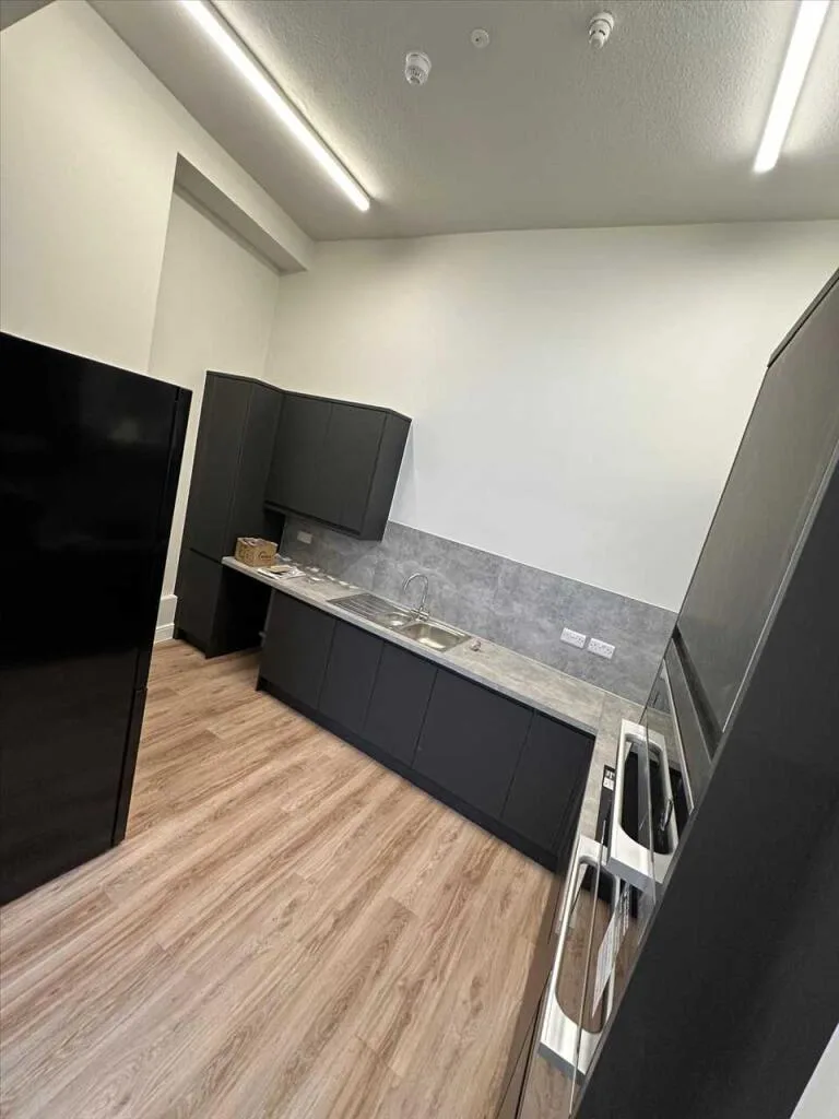9 bedroom terraced house for rent