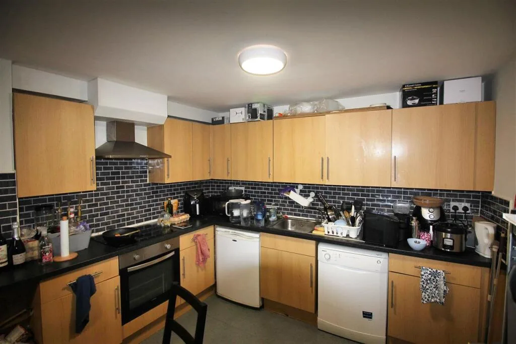 4 bedroom apartment for rent